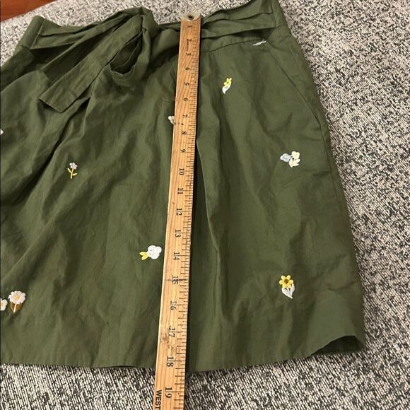 J Crew Women’s Green Embroidered Flowers Fitted Mini Skirt s Olive 6 - Picture 6 of 7